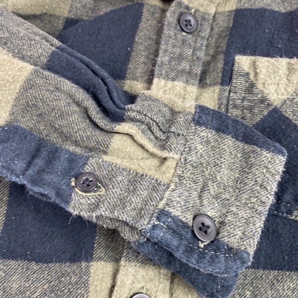 Green Plaid Flannel - Picture 4 of 10